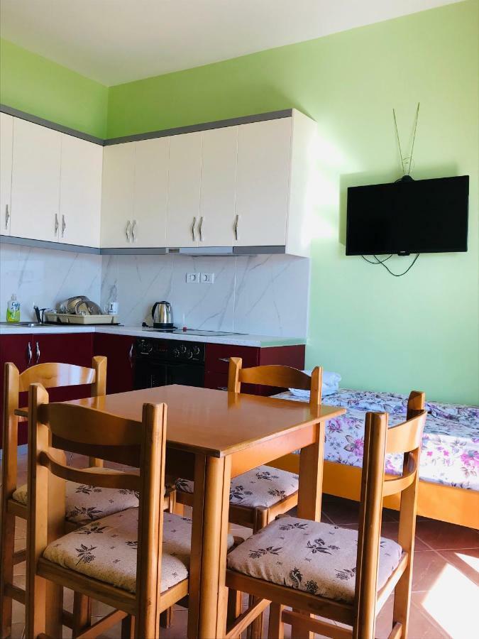 Mana Apartments Ксамил Экстерьер фото